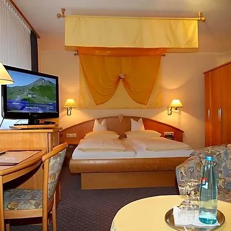 Anika Hotel 3*
